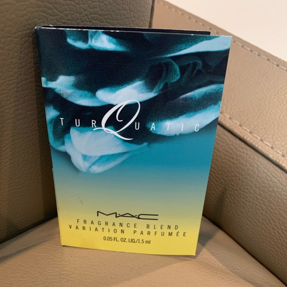 MAC Slim Lipstick - Picture 8 of 11